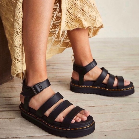 NWT DR MARTENS Blaire Sandals! - Picture 1 of 10
